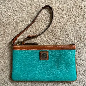 Dooney and Bourke turquoise wristlet